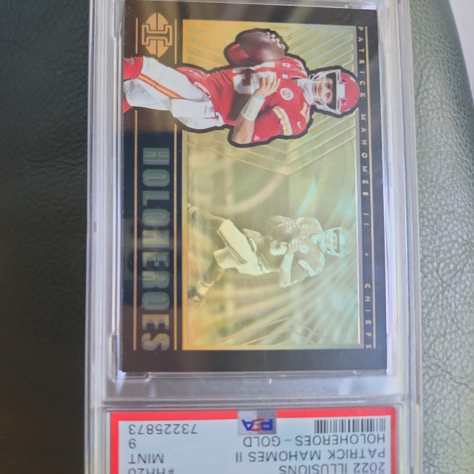 2022 Illusions Football Patrick Mahomes Holoheroes Gold /10 PSA 9 RARE  view 3