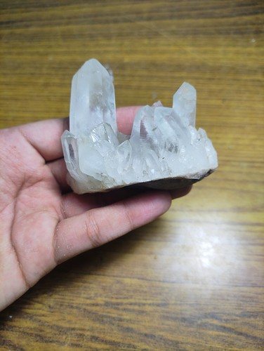 75mm Crystal Points Cluster - 760 Carats - Rare Find - Picture 4 of 9