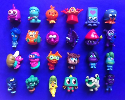 MOSHI MONSTERS Serie 3   Ultra Rare Set 24  Nipper Banana Montana Brokkoli  VCG