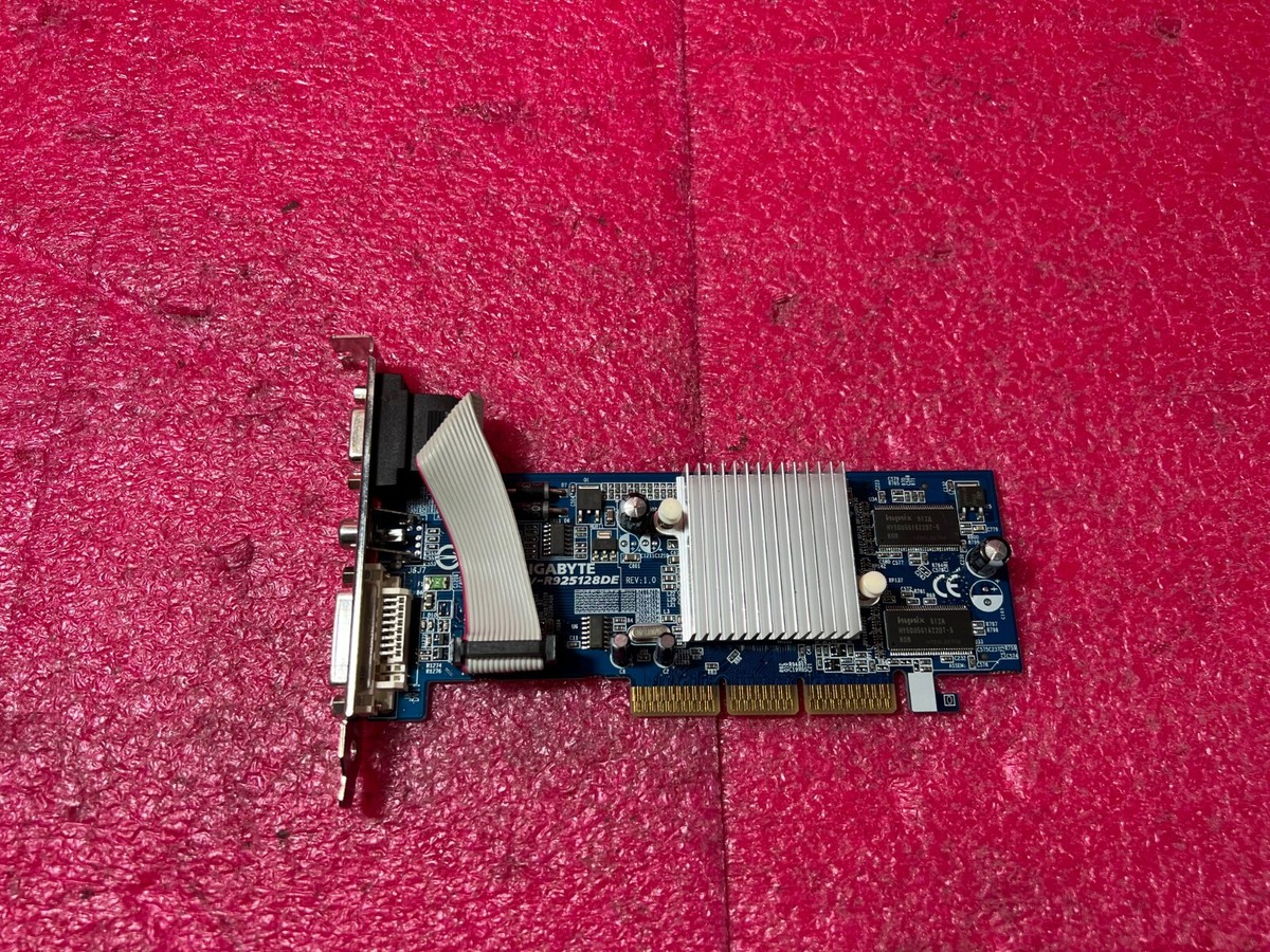 【新品】 Ultimarc ArcadeVGA Radeon 9250 AGP Gigabyte Radeon 9250 128MB AGP Graphics Card- GV-R925128DE