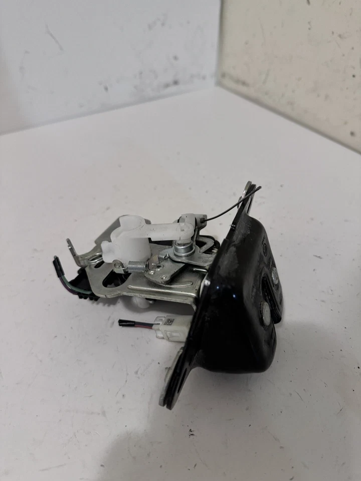 Dodge Journey 2016 puerta trasera escotilla pestillo actuador motor OEM Foto 2 de 4