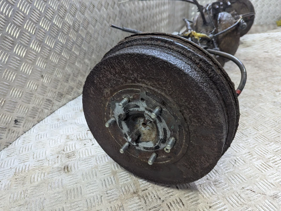 FORD RANGER DIFFERENTIAL DIFF & AXLE WITH WHEEL HUB REAR 3.2 DIESEL T6 2016 - Image 4 of 4