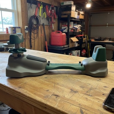 Shooting Rifle Bench Rest Gun Vise Adjustable Sighting Gunsmithing Stand Range