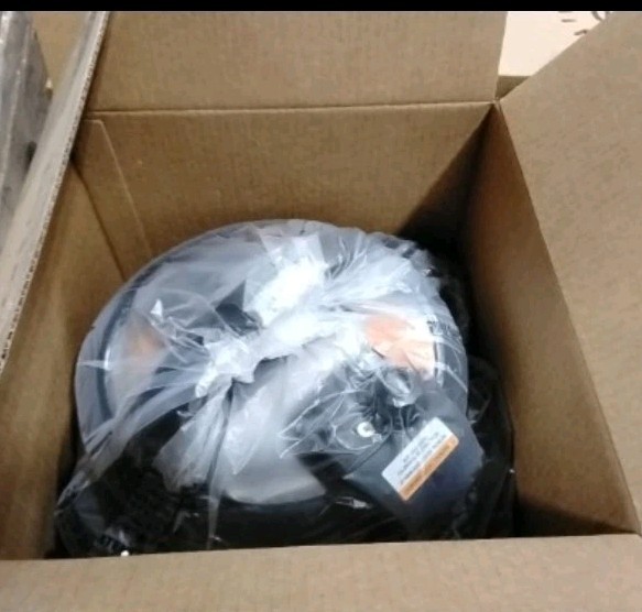 Instant Pot IP-DUO Plus60 9-in-1 Electric Pressure Cooker - Stainless...