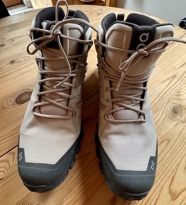 ON Cloudrock Mid Waterproof Herren Outdoorschuhe. Wanderschuhe. Neuw. 44