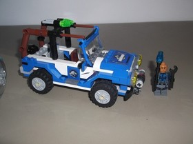 LEGO DILOPHOSAURUS AMBUSH JURASSIC WORLD SET #75916 FROM 2015