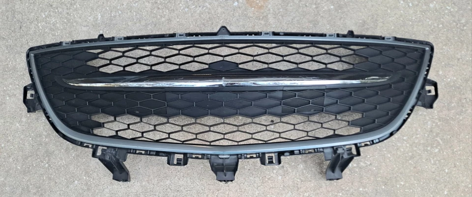2010 2011 2012 Mazda CX9 CX-9 Front Grille Lower  Black & Chrome  Foto 3 de 4