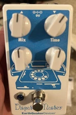 EarthQuaker Devices Dispatch Master V3 Digital Delay and Reverb Effects Pedal