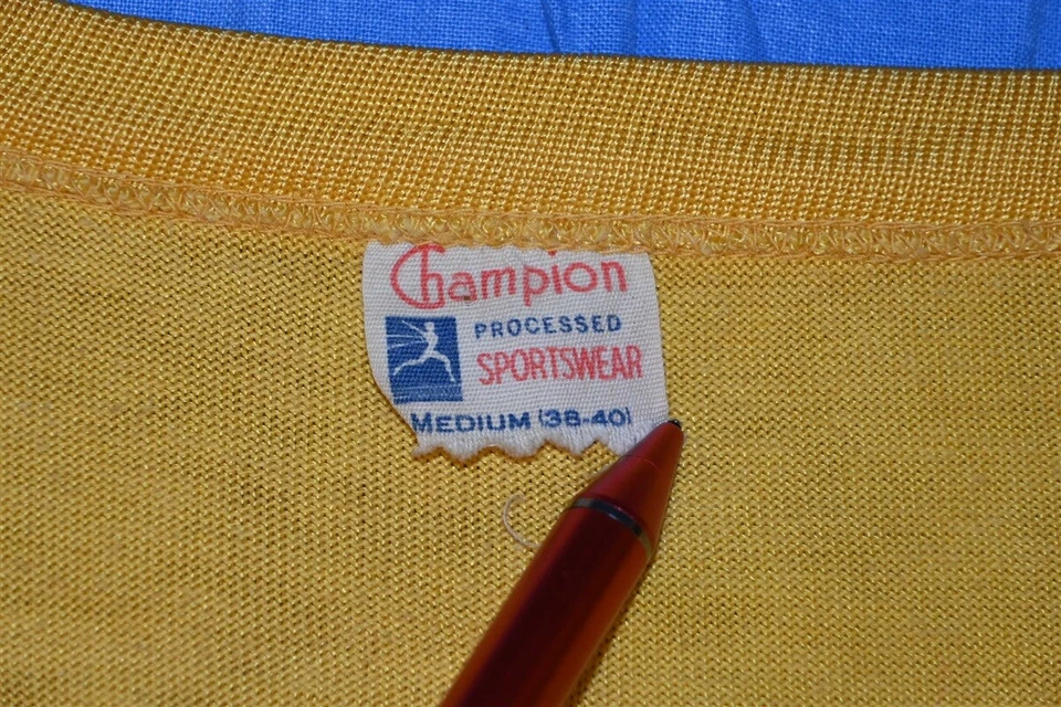 Camiseta vintage años 50 RAIDERS APKA CHAMPION RUNNING MAN AMARILLA PEQUEÑA S Foto 4 de 4
