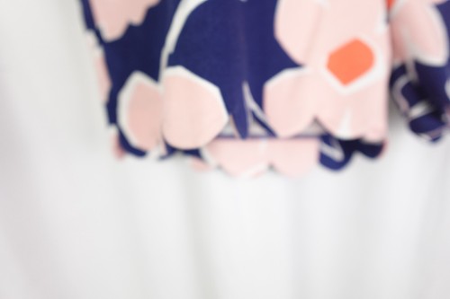 Isaac Mizrahi Floral Scallop Hem Shorts Size 8 Pink Navy - Picture 6 of 6
