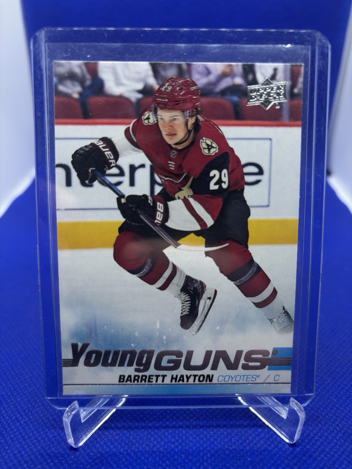 2019-20 Upper Deck - Young Guns Barrett Hayton #463 (RC)