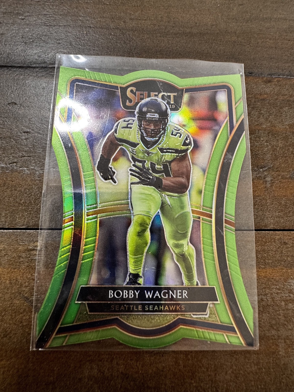 2019 Panini Select Premier Level Die-Cut Bobby Wagner #171 Neon Green Prizm /49