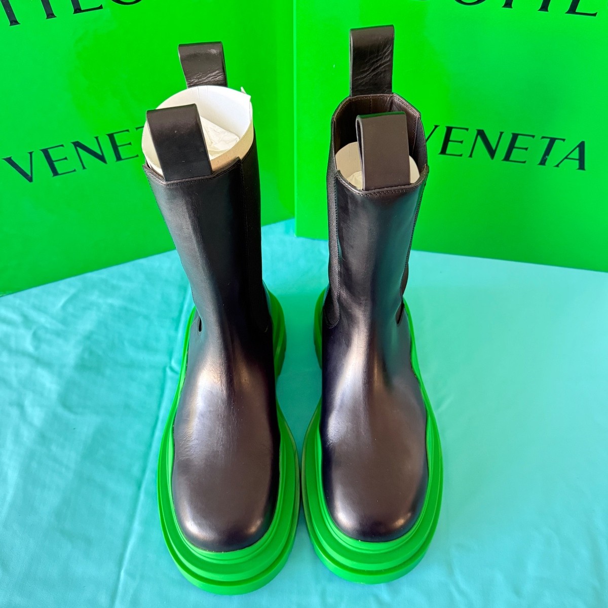 Bottega Veneta Military Calf Black Leather BV Green & Black  display picture 3