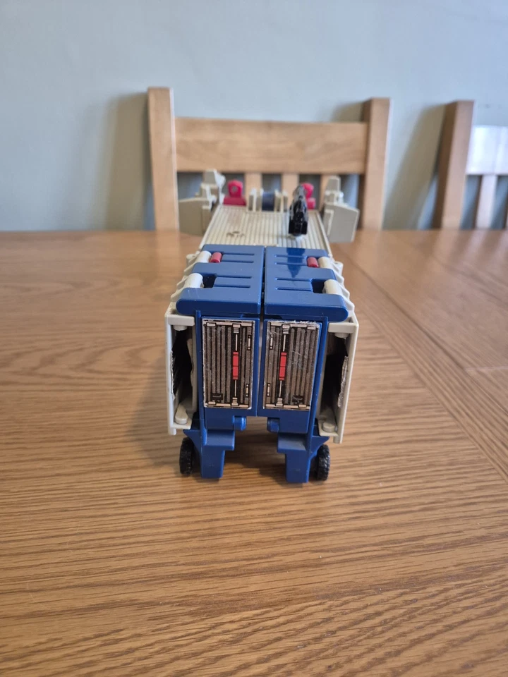 Transformers G1 Powermaster Optimus Prime - Image 3 of 4
