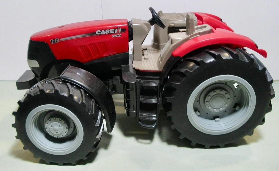 Case IH 180 (Puma) MFWD  Plastic Tractor - Image 3 of 4