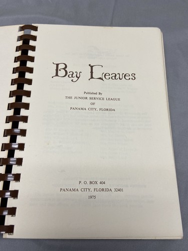 Bay Leaves Cookbook by Junior Service League of Panama City Staff Vintage 1975 - Imagen 5 de 10