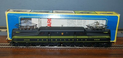 ho scale gg1 electric locomotive