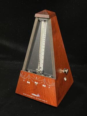 WITTNER Wooden KT-811M Hello Kitty Metronome Out Of Print Item 
