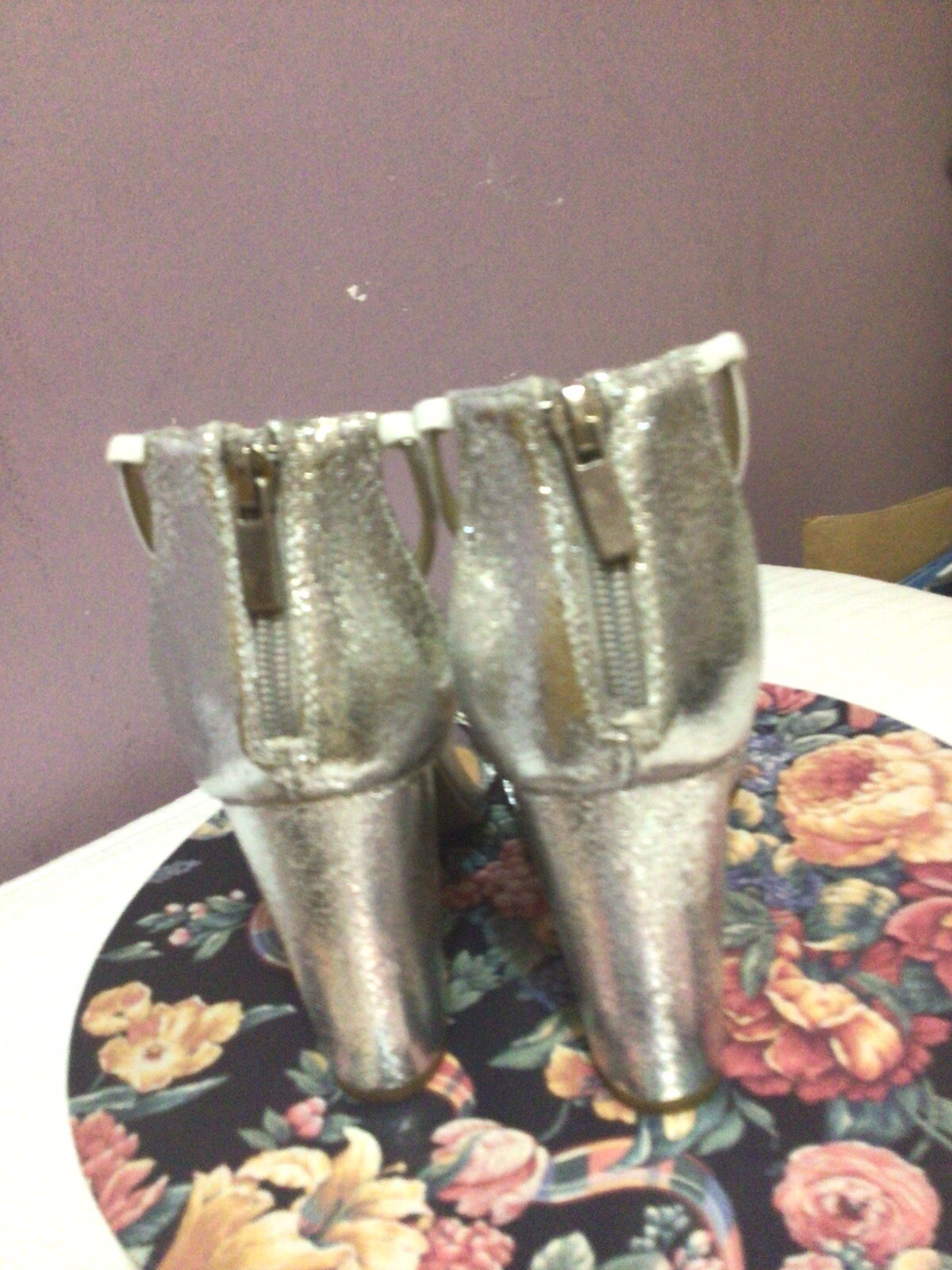 Ladies Silver Stack Heels - image 5