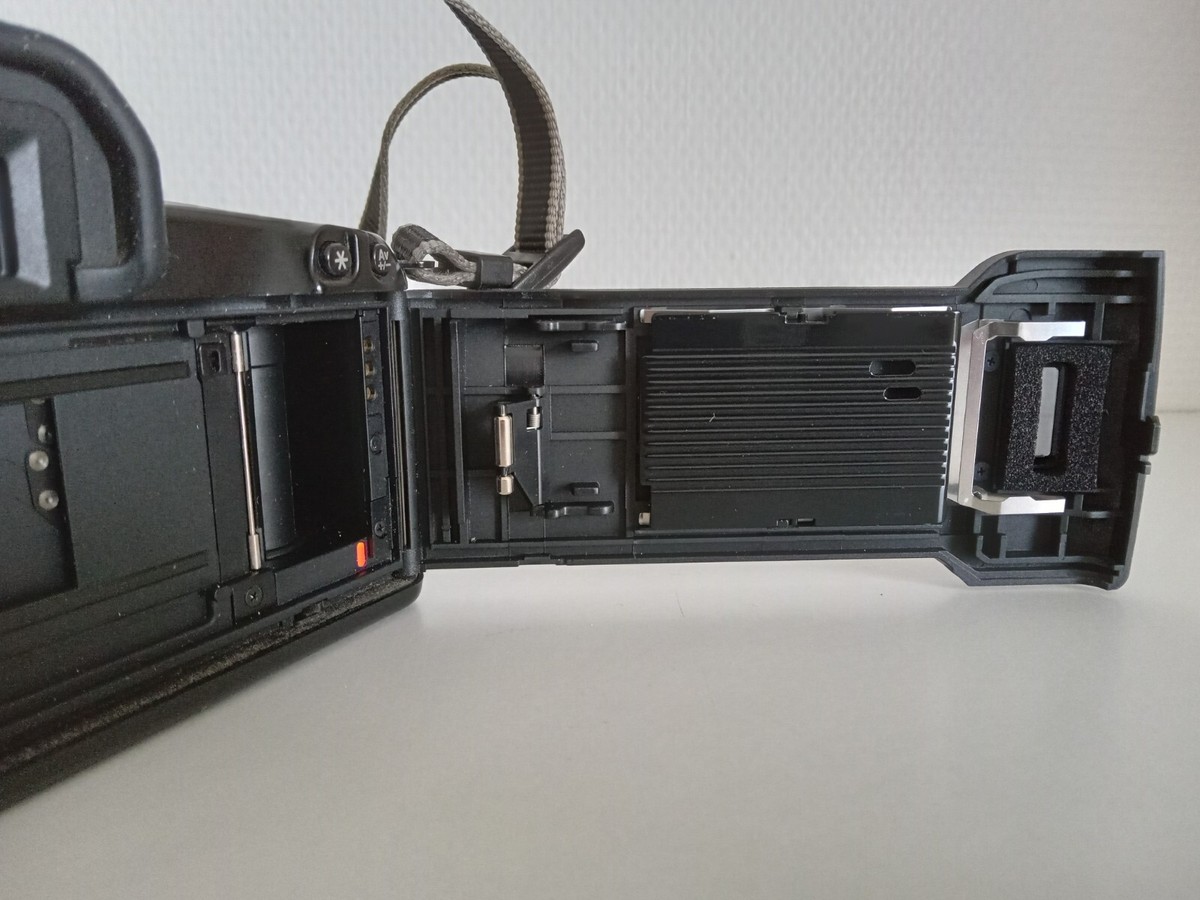 Canon EOS 500 + zusätzliches Objektiv (75-300) mit Tasche (Gebraucht