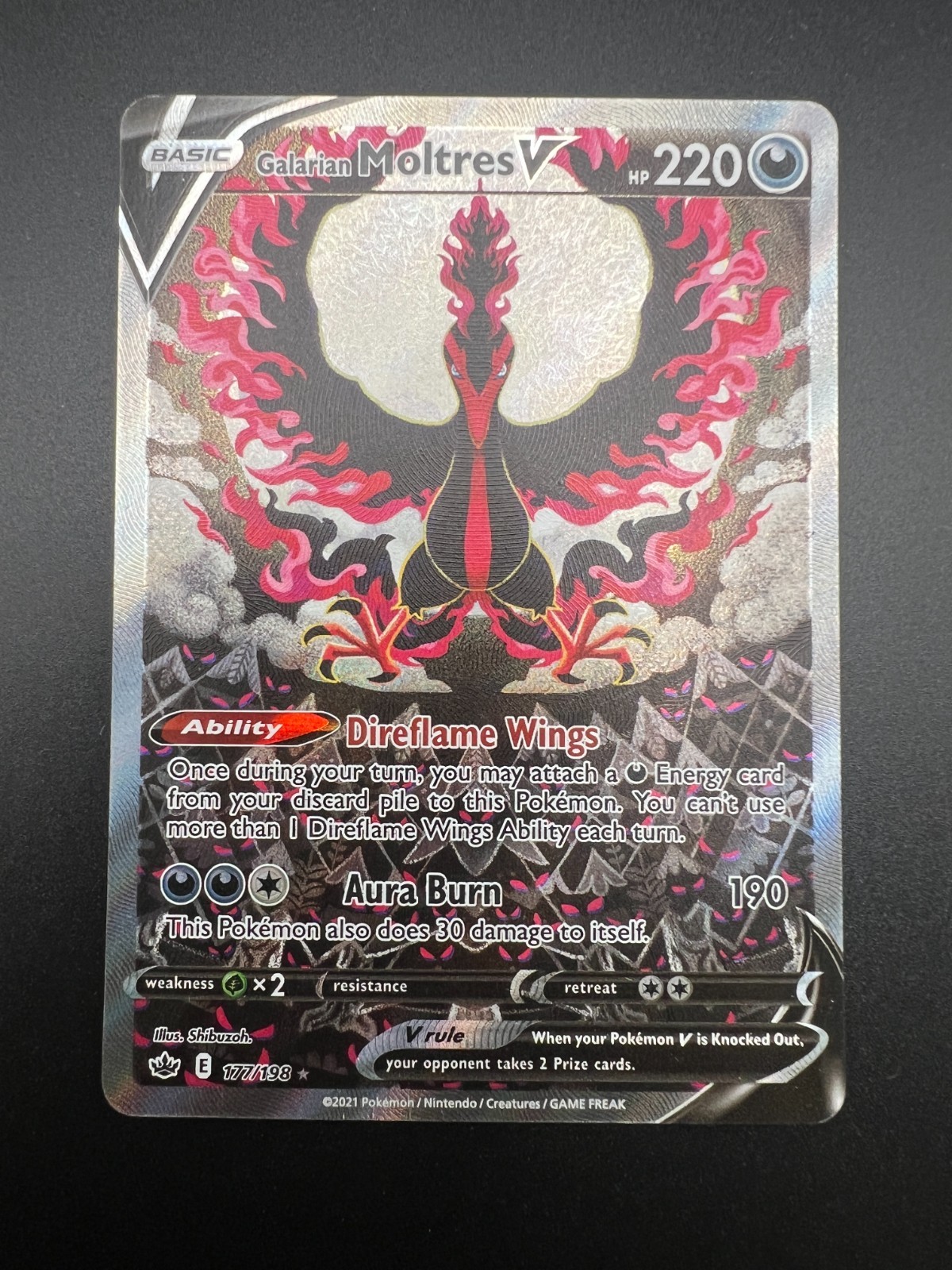 Galarian Moltres V - 177/198 - Pokemon Chilling Reign Alternate Art NM