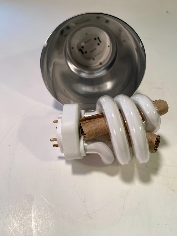 (3) TCP Bulbs 15418 0701 ES4FN-18 CFL 16118, E26 Lamp Adapter 18W 2700K dimmable - Image 4 of 4