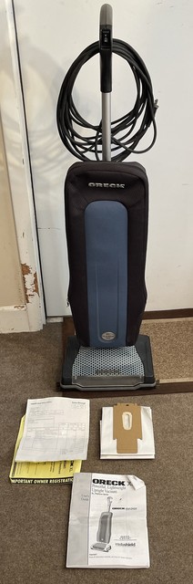 Oreck XL 10 HEPA U7000ECB4 Lightweight 