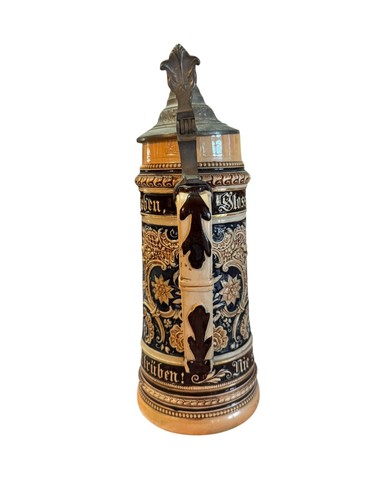 Vintage großer Bierstein mit Deckel & geprägten Details selten - 2 Liter -12" hoch - Bild 4 von 9