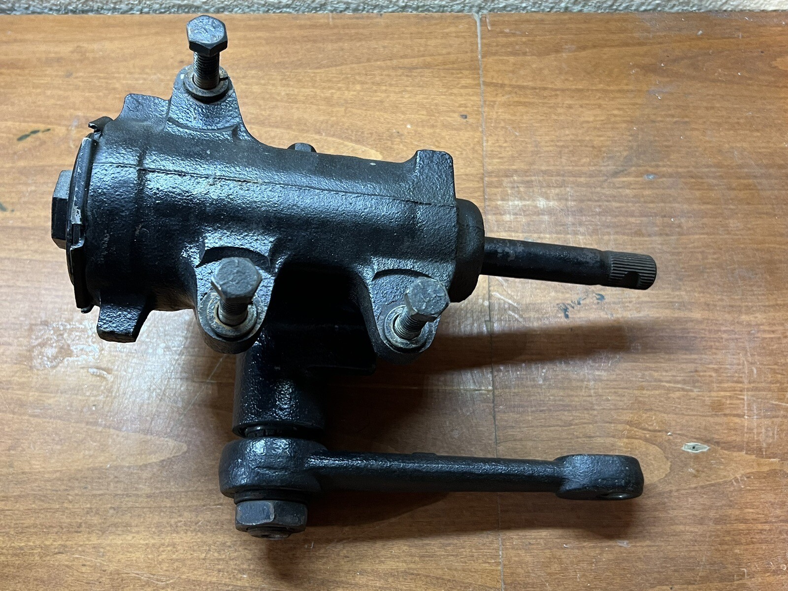 OEM General Motors Saginaw Steering Box Manual (5679142) + Mounting