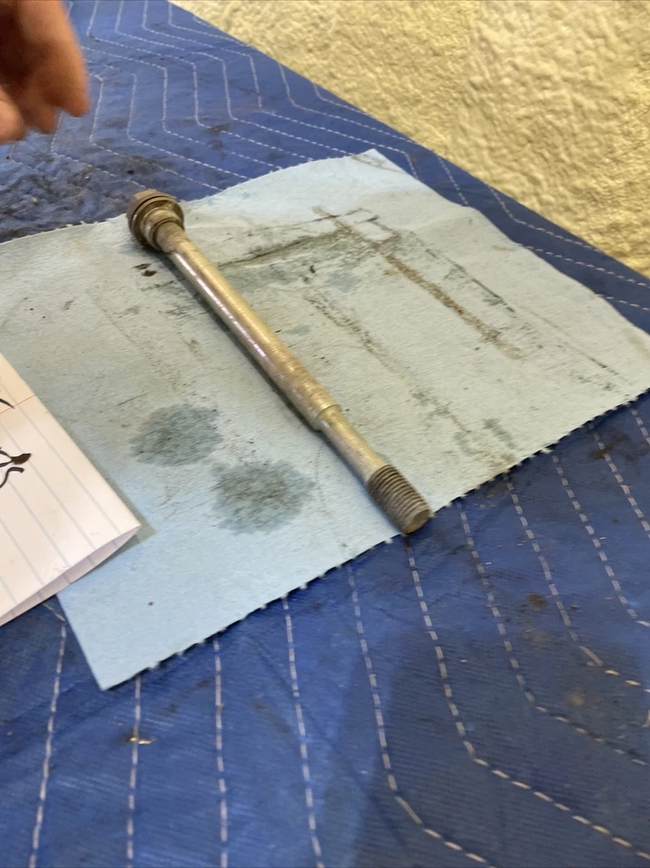 2003 Polaris Rmk 800 主离合器螺栓 126 — 第 4/4 张图片