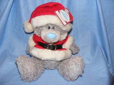 Christmas Me To You Tatty Teddybär mit Weihnachtsmann Outfit Geschenk NEU G01W3305