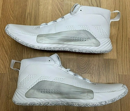 SM Team Basketball Shoes White RARE 