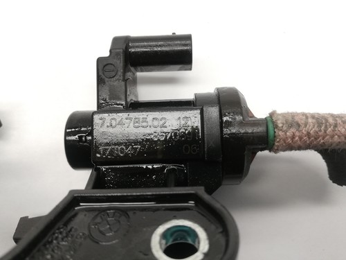 BMW X1 F48 sDrive 18 d Vacuum Valve 70478502 8570591 2.00 Diesel 100kw 2017 - Picture 2 of 3