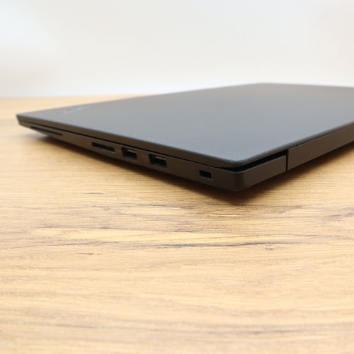 Lenovo ThinkPad P1 G1 Laptop i7-8850H 32GB RAM 512GB NVMe 15.6" FHD NVIDIA P2000 - Zdjęcie 10 z 15