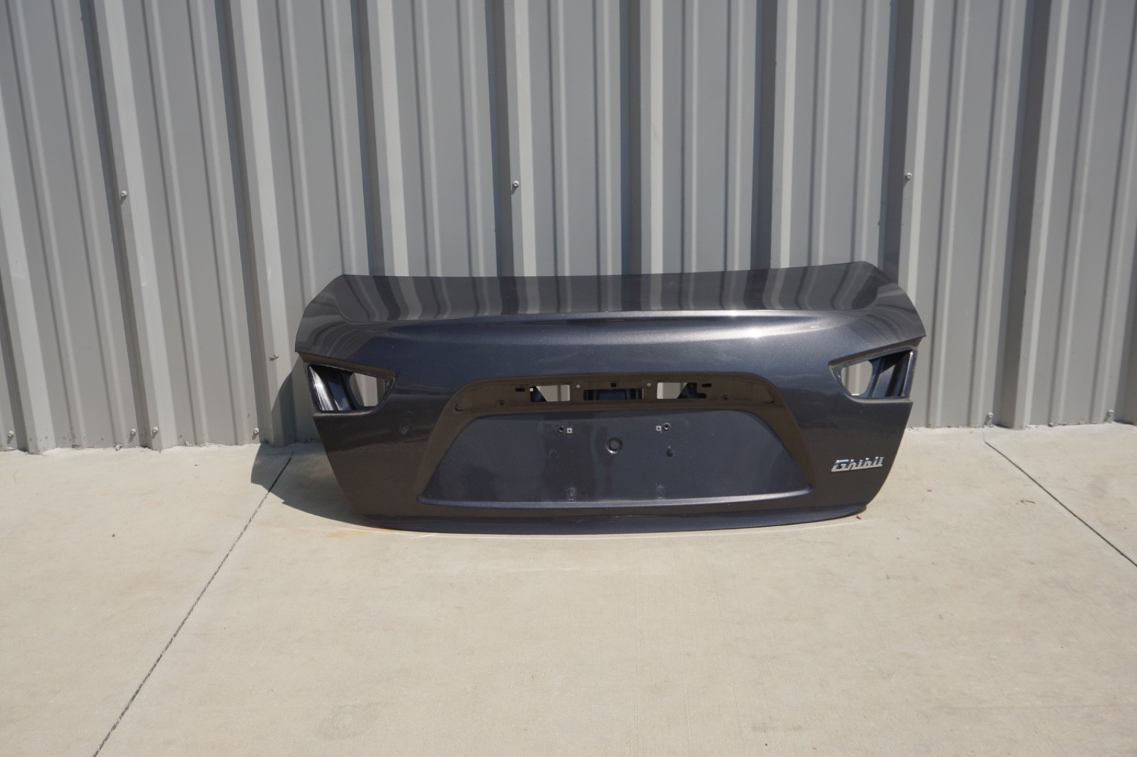2014 - 2020 Maserati Ghibli Rear Trunk Lid Hatch Shell Assembly 673004651