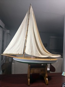 1930 31" Vintage Pond Sailboat 