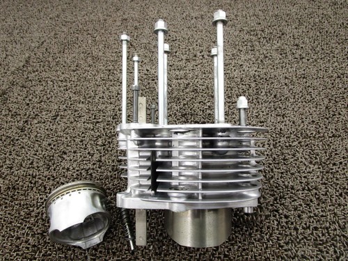 Sr500 Cylinder Piston X99 2J2 Yamaha - Picture 2 of 9