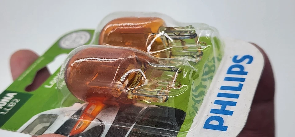 Phillips 7440NALLB2 LongerLife Miniature 7440NALL Turn Signal/Parking Light Bulb - Image 3 of 3