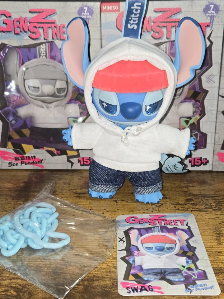 6 Lilo & Stitch Gen Z Street Pendants Plus Panda Stitch (Damaged Box) - Image 3 of 4