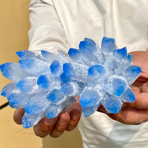 2.34LB Newly discovered blue Phantom Quartz Crystal Cluster mineral samples - 第 9/13 張圖片