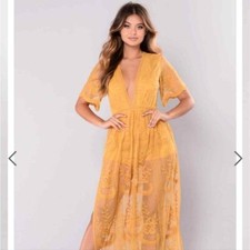 Wild Honey Lace Embroidered Maxi Dress Size Small.