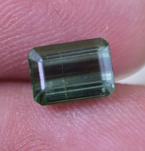 1.30 Ct 6.9X4.1MM UNHEATED Green Tourmaline Emerald Shape AGL Certified Gemstone - Imagen 6 de 7