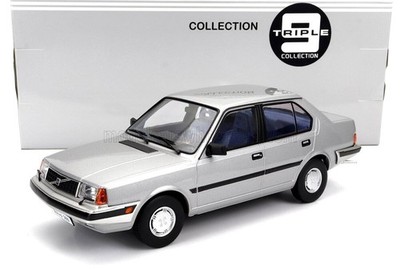 VOLVO 360 GLT 1987 SILBER TRIPLE9 T9-1800410 1:18 TRIPLE 9 SCHWEDEN LHD ARGENT