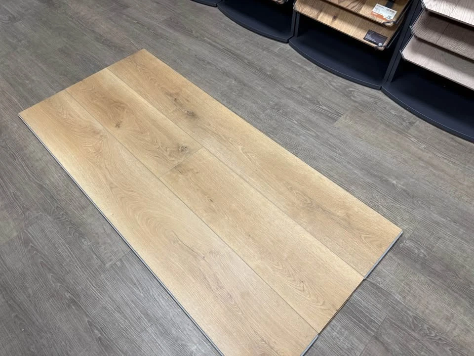 $2,75 por pie cuadrado pisos BHW vinilo de lujo premium 22 mil capa de desgaste, 9x60, 6,5 mm Foto 4 de 4