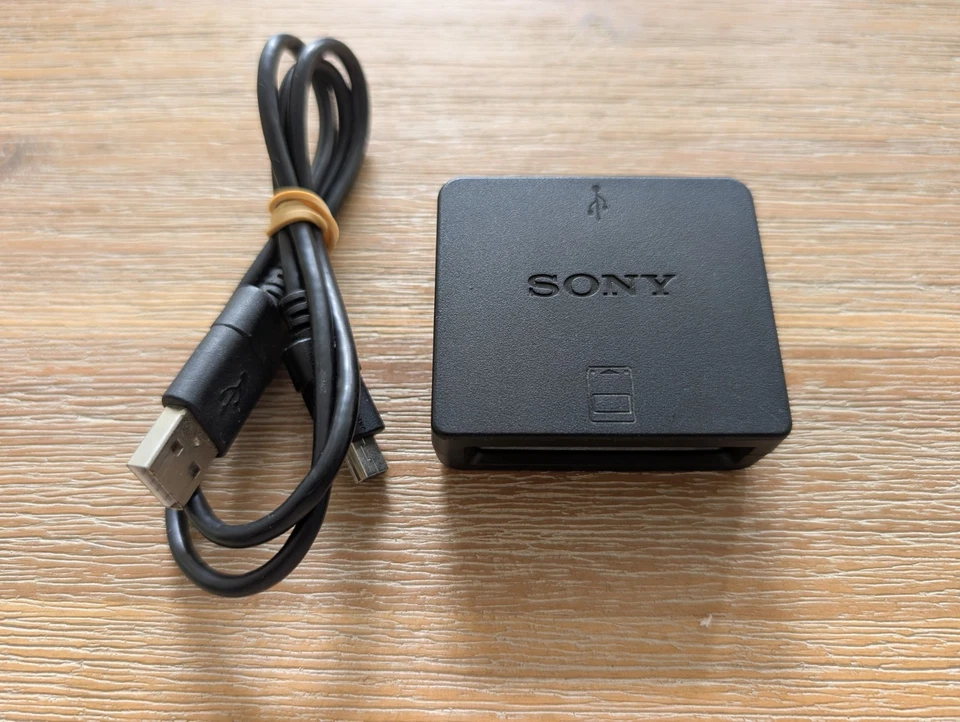 Sony PS3 Memory Card Adapter CECHZM1 PS2 Data Transfer With USB cable Used - Image 2 of 4