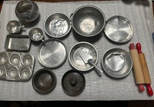 Vintage Children's Play Kitchen Cake Pie Cup Cake Bakeware Toy Aluminum