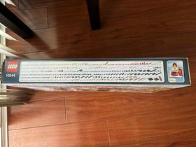 LEGO 10244, Creator Fairground Mixer, Brand New Sealed Complete Set