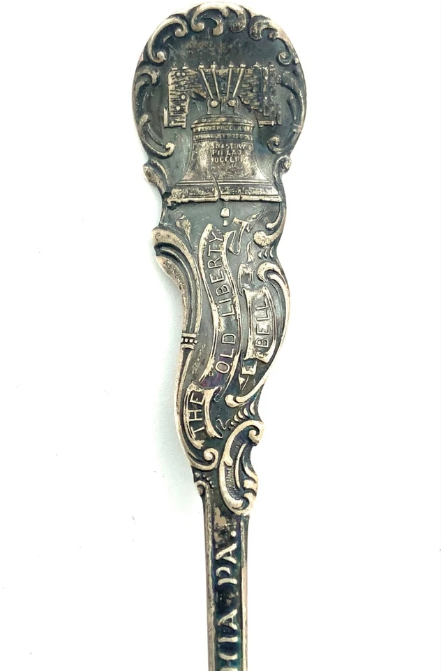Cuchara de recuerdo de plata esterlina vintage Alvin Corp. Philadelphia, PA/Liberty Bell Foto 2 de 4