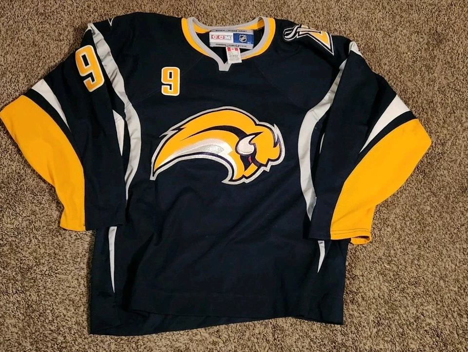 Camiseta deportiva de hockey Buffalo Sabres Derek Roy 9 NHL CCM talla mediana vintage Foto 2 de 4