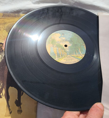 The Doobie Brothers Stampede Vinyl LP Warner Bros Records 1975 BS-2835 Used - Picture 8 of 10